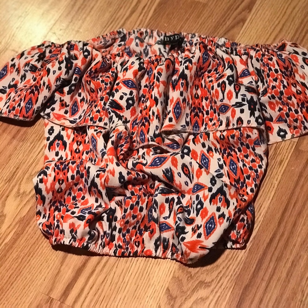 Off the shoulder ruffle shirt